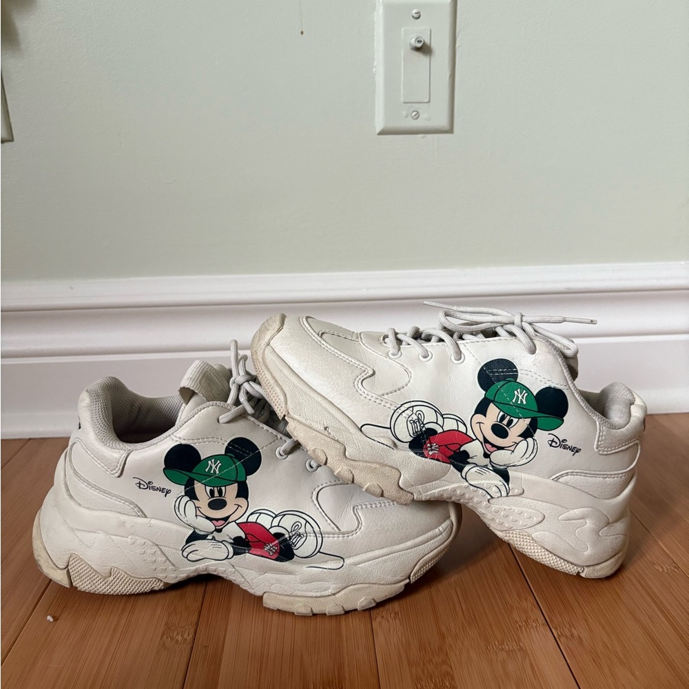 Vintage Disney X MLB YANKEES Sneakers